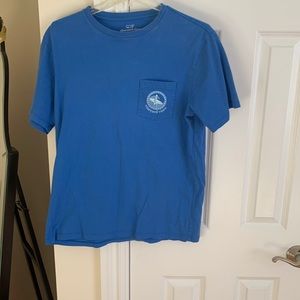 Mens Vineyard Vine t shirt